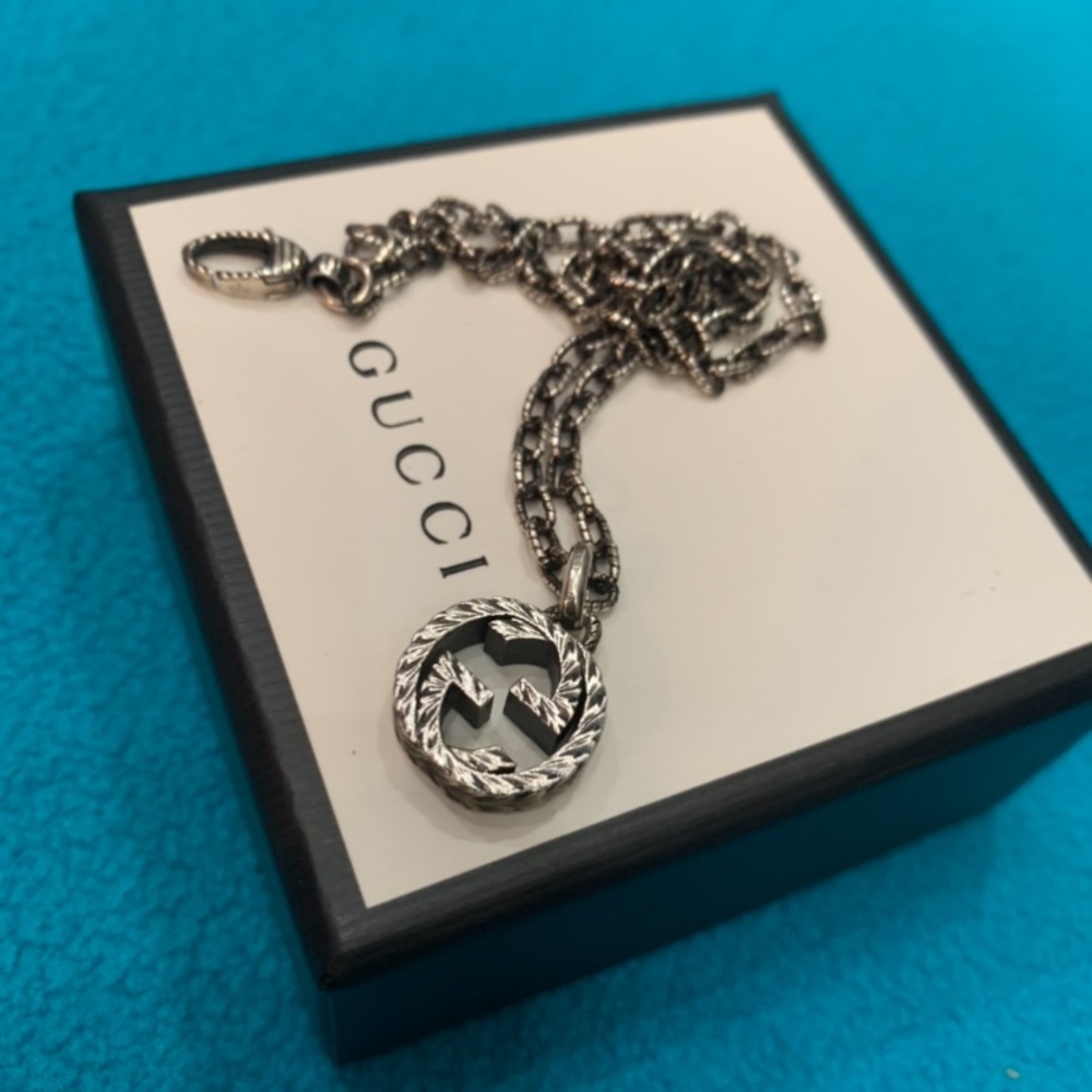 Gucci double G chain